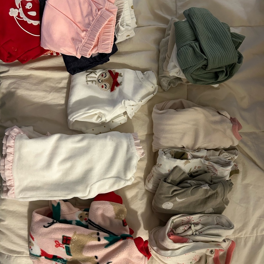 0-6M girl clothes & shoes.All great condition. Fortunately I had a V clean baby